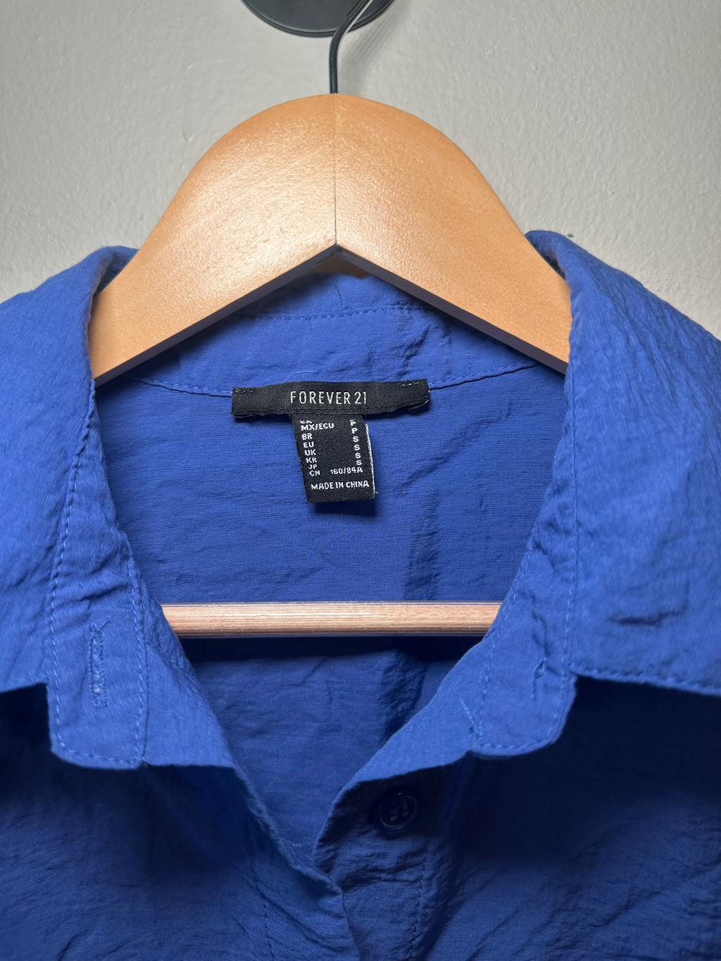 Lightweight Button Up