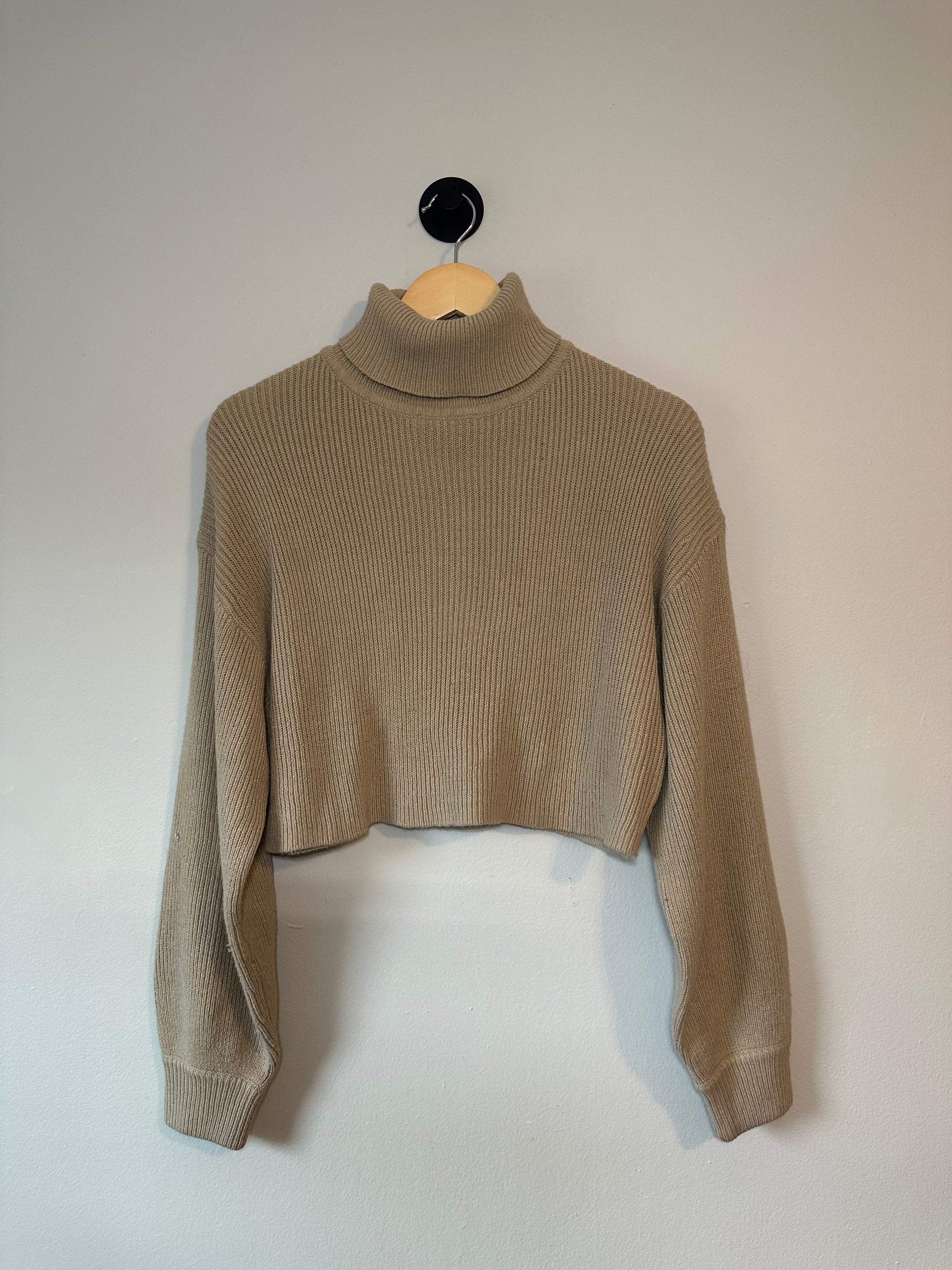 Cropped Turtleneck
