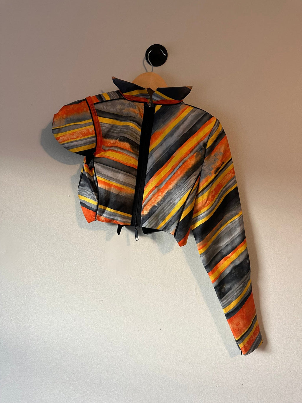 Cropped V Neck - ONNA by gsochic