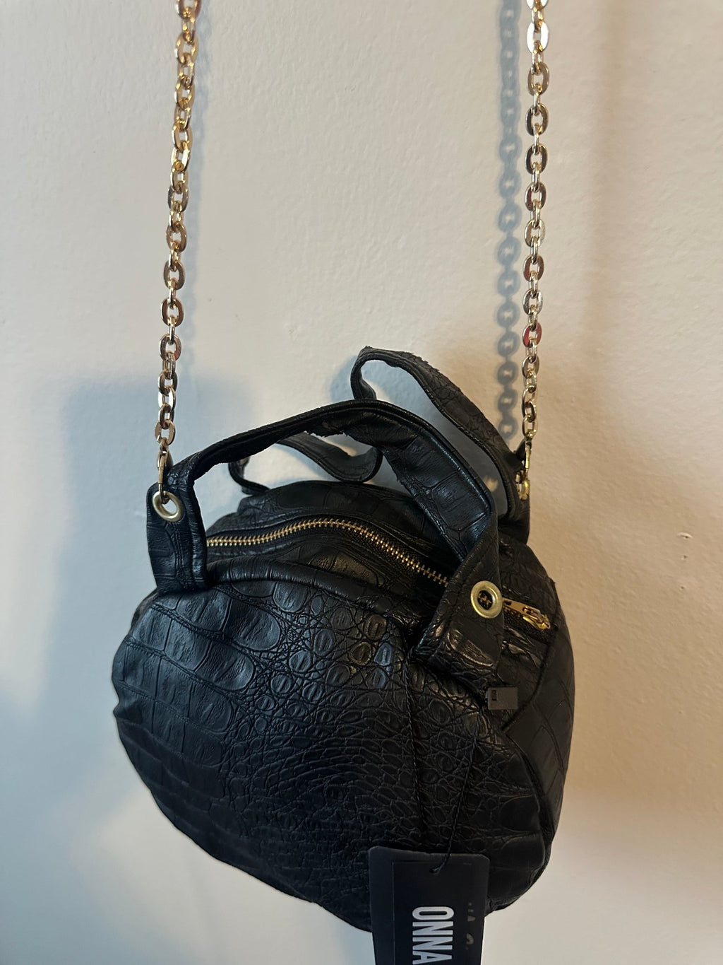 Crossbody - ONNA by gsochic