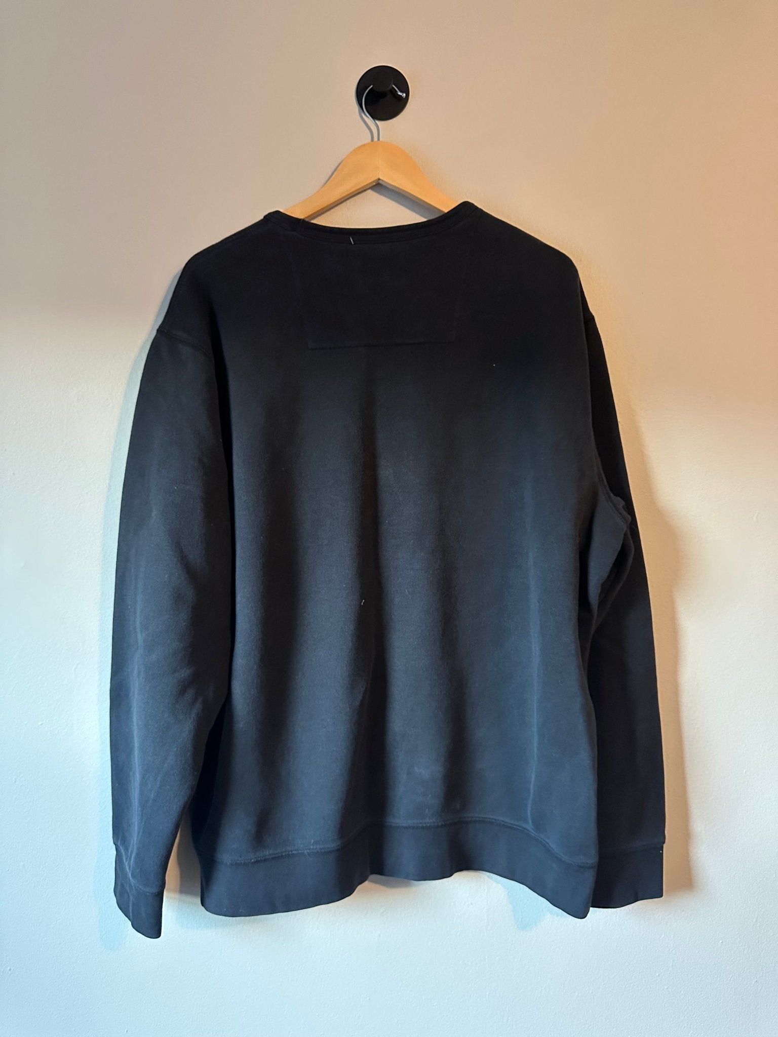 ONNA Logo Crewneck - ONNA by gsochic