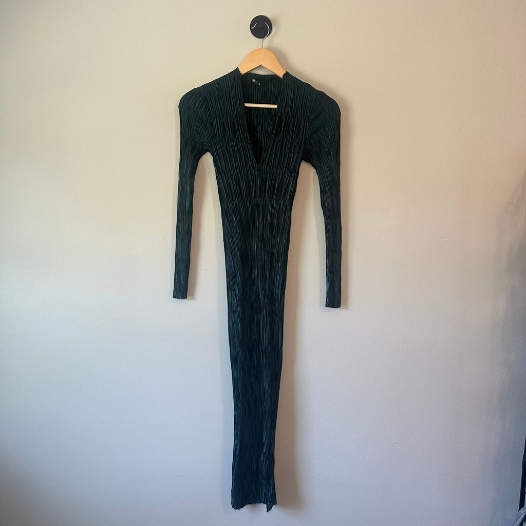 Pleated Midi Dress - ONNA by gsochic