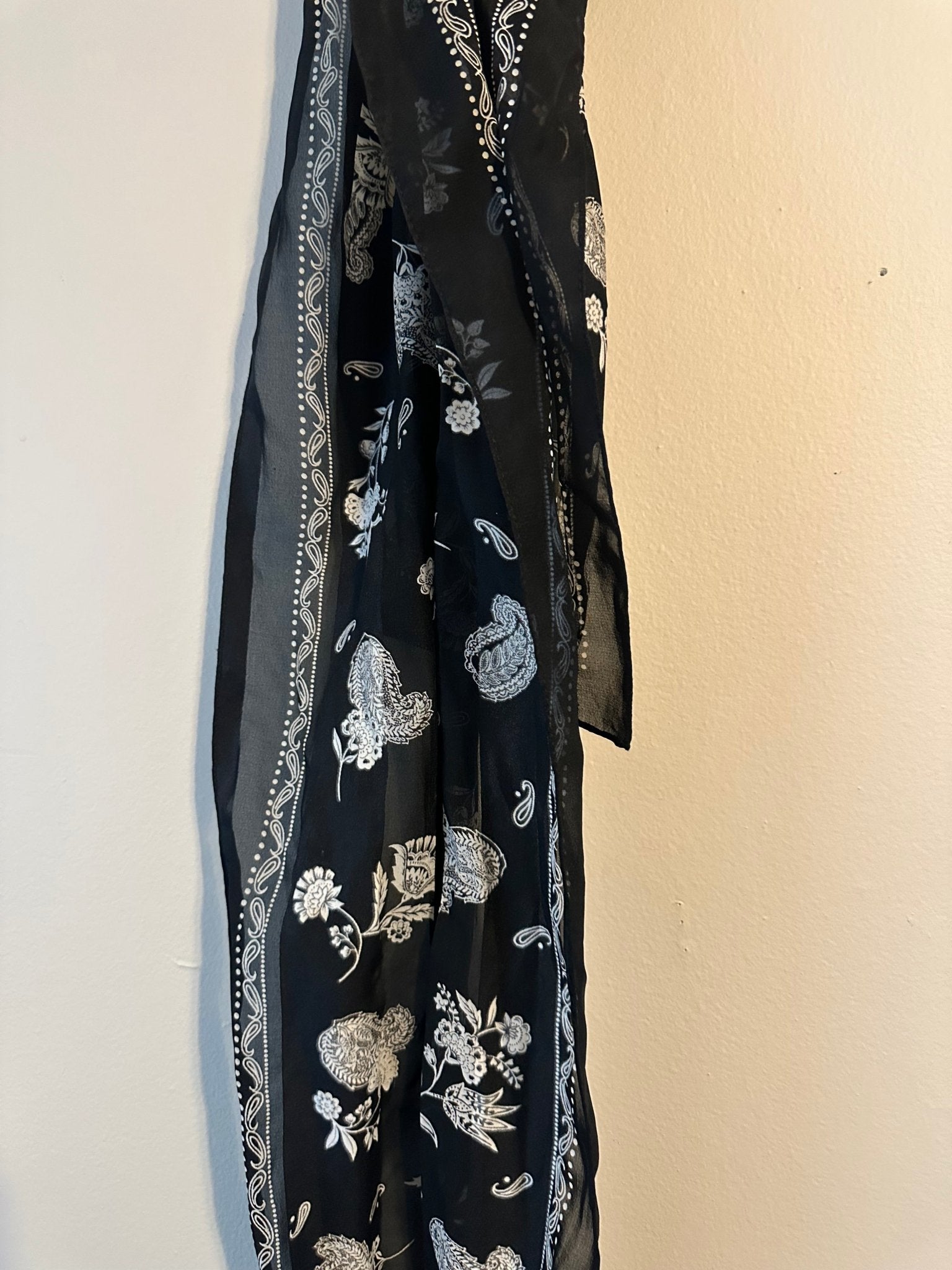 Scarf - ONNA by gsochic