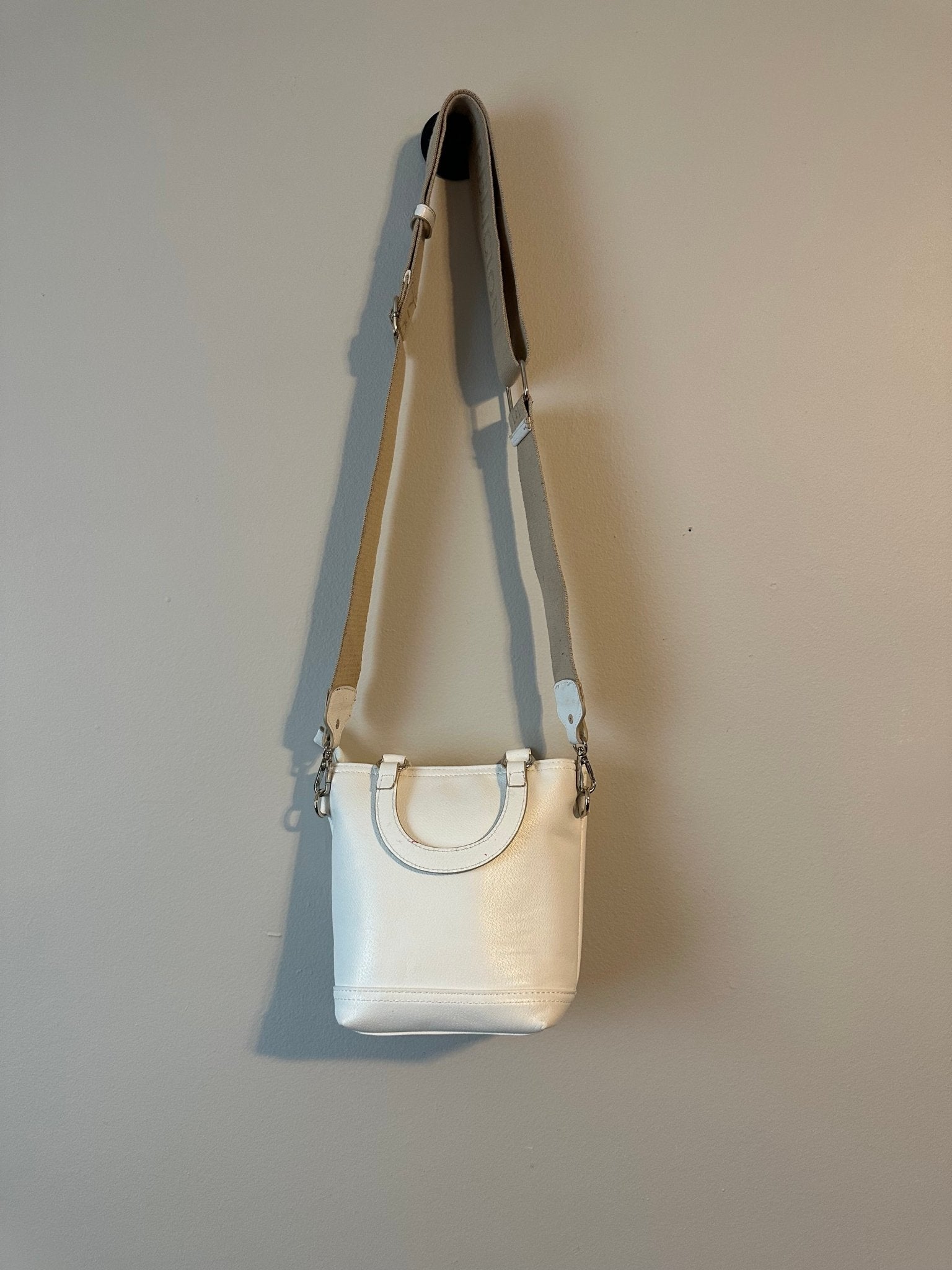 True Religion Crossbody - ONNA by gsochic
